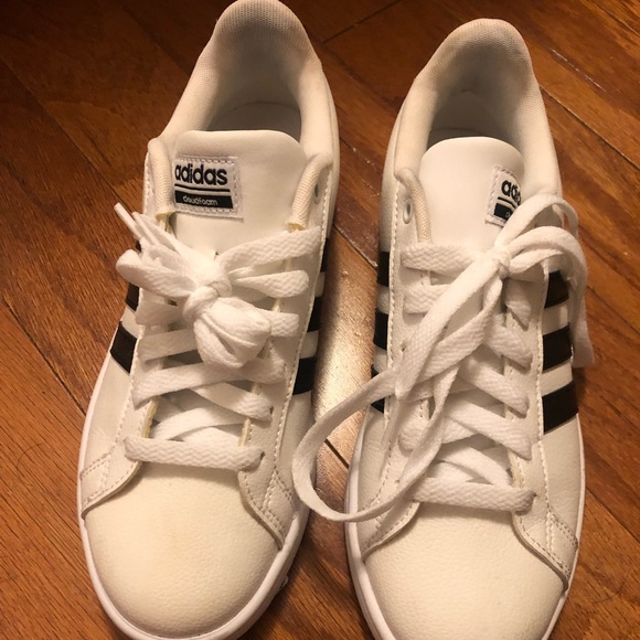 adidas Shoes - Adidas Cloud Foam size 7.5 women’s